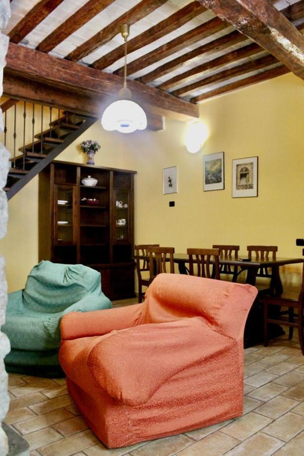 Palazzo Contini Appartamento Piobbico Esterno foto